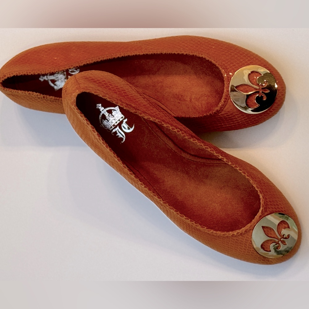 JUICY COUTURE NEON ORANGE SNAKE PRINT PIG SUEDE LEATHER FLATS, 8M